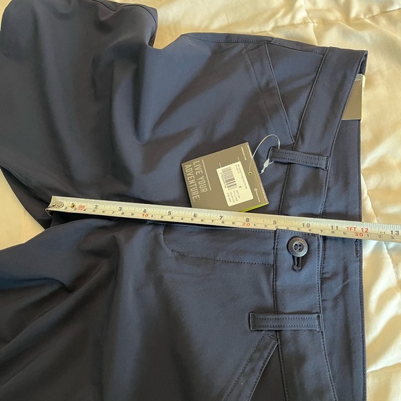 Eddie Bauer Adventurer Bermuda Shorts Navy Blue size 8. Golf, Athleisure Casual - Picture 13 of 14